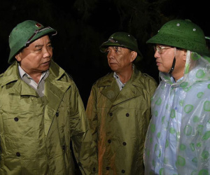 Thủ tướng Nguyễn Xuân Phúc: "Không để hồ thủy điện xả đập gây ra lũ ở vùng bão số 10 vừa đi qua"