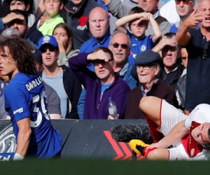 David Luiz bị đuổi, Chelsea chia điểm cùng Arsenal