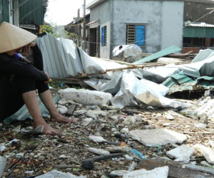 Hà Tĩnh: Làng quê hoang tàn như bãi chiến trường sau bão số 10