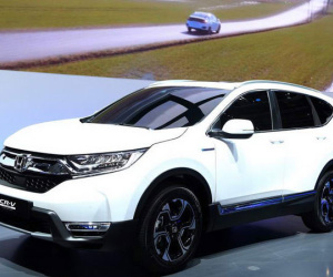 Honda ra mắt CR-V Hybrid với công nghệ tiên tiến
