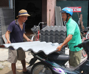 Đóng cửa ngay cửa hàng tăng giá, "móc túi" người dân sau bão