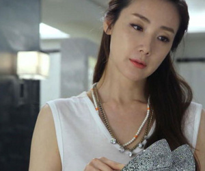 Ngay trong tiệc sinh nhật của bố tôi mà chồng tôi đã làm ông bẽ mặt