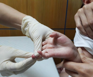 Nước mắt đại gia Hà Nội sau 4 lần gõ cửa trung tâm ADN