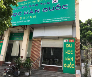 Hà Nội: Đòi tiền đặt cọc không được, nam sinh đâm nữ giám đốc trọng thương