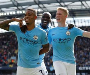 Man City sắp "trói chân" 2 sao khủng trên hàng công
