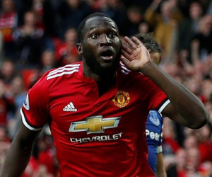 Man Utd bị cảnh báo vì phân biệt chủng tộc với Lukaku