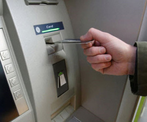 Người Sài Gòn vây bắt du khách rút ATM bằng thẻ giả