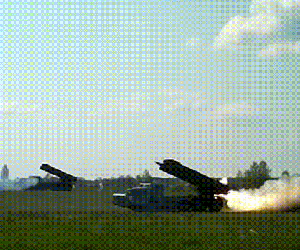 "Cơn lốc" 9K58 Smerch khai hoả dữ dội trong cuộc tập trận Zapad 2017