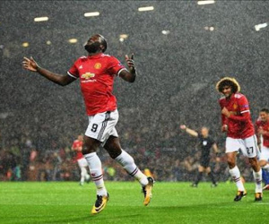 Lukaku lên tiếng với CĐV MU sau khi bị "phân biệt chủng tộc"