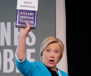 Sách kể về bầu cử của Clinton lập kỷ lục bán chạy