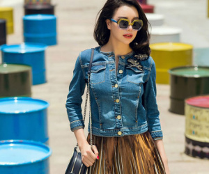 Trà Ngọc Hằng mix màu tươi sáng cho street style