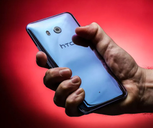 HTC - Chờ mãi một lần tỏa sáng