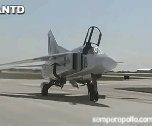 MiG-23 của Syria ném bom vào căn cứ đồng minh của Mỹ?