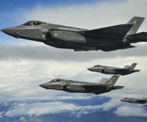 Thực tế buồn: Hơn 100 chiếc F-35 không thể chiến đấu