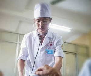 Video: Bác sĩ Hà Nội 10 năm sống khỏe với ung thư gan nhờ cây đu đủ