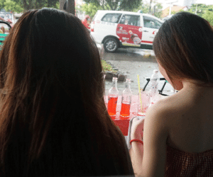 Chủ quán cà phê: "Không biết sao họ lại kiểm tra Nhung và Kiều"