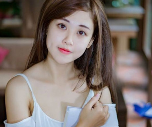 Cô giáo thực tập xinh như hot girl được học sinh yêu mến