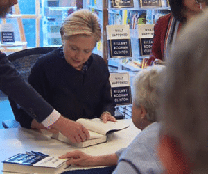 Giá trị của bà Hillary Clinton