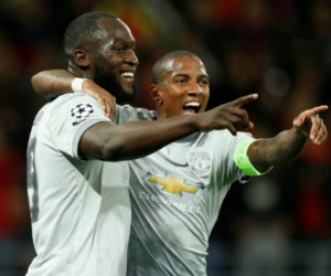 Lukaku tiếp tục tỏa sáng, Man Utd phục thù trên đất Nga
