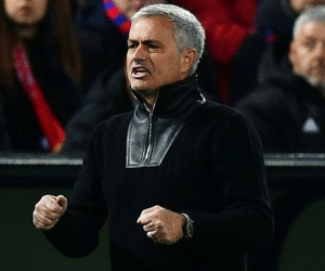 Mourinho: "MU quá lợi hại, cầm chắc vé đi tiếp Champions League"