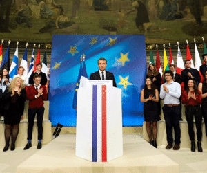 Ông Macron liệu có thể soán ngôi thủ lĩnh của bà Merkel ở châu Âu?