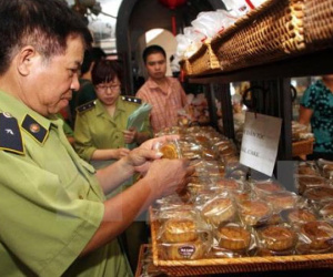 Phát hiện 133 cơ sở sản xuất bánh trung thu vi phạm vệ sinh an toàn thực phẩm