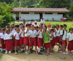 Chuyện lạ ở Phú Yên: Cấm nam sinh tiểu học mặc quần soóc đến trường