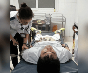 HLV Hữu Thắng nhập viện cấp cứu