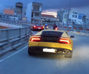 Sau hành trình 1.000 km, siêu xe Lamborghini Huracan biển san bằng tất cả xuất hiện tại Sài thành