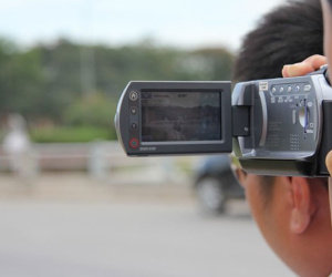 Nước mắt người lái xe ôm gặp vợ ở khách sạn
