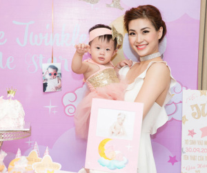 Chồng đại gia đi vắng, Diễm Trang một mình làm tiệc thôi nôi cho con gái