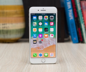iPhone 8 Plus là chiếc iPhone to và nặng nhất của Apple