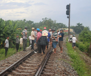 Phát hiện thi thể thanh niên không còn nguyên vẹn bên đường tàu