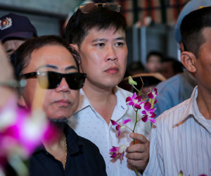 Phước Sang, Hồng Tơ tới đưa tiễn nghệ sĩ Khánh Nam
