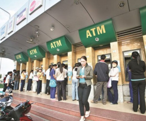 Đã tới lúc bỏ lương tối thiểu?