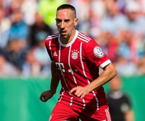 Cựu cầu thủ Bayern chỉ trích Ribery đá ghế Ancelotti