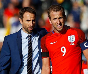 Hodgson khuyên Kane không nên làm đội trưởng tuyển Anh