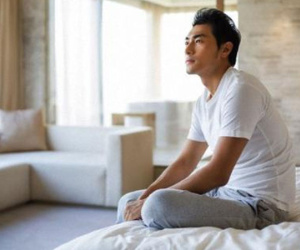 Mỗi lần về thăm vợ lại thấy một chiếc bao cao su… biến mất