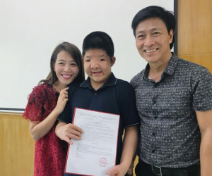 Con trai diễn viên Quốc Tuấn: "Bố Tuấn làm gì cũng nghiệp dư, chỉ yêu Bôm là pro"