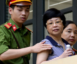 Bị hại vụ lừa gần 400 tỷ: Muốn đòi tiền phải kiếm người "chết thay"