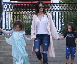 Con trai Megan Fox mê mặc váy và để tóc dài như con gái