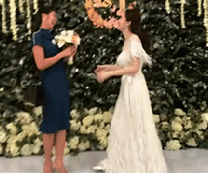 Đặng Thu Thảo tung hoa cưới cho Ngọc Hân sau hôn lễ