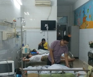 Học sinh lớp 7 bị bỏng ở trường học: “Con tôi vẫn hoảng loạn và sợ bị kỷ luật”