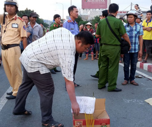 Người Sài Gòn quyên tiền giúp gia đình anh thợ hồ tử vong sau tai nạn