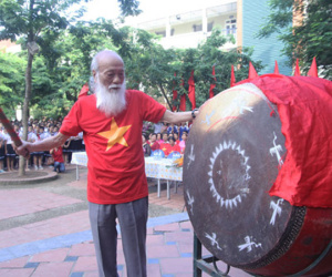 PGS Văn Như Cương - thầy giáo Toán tài hoa