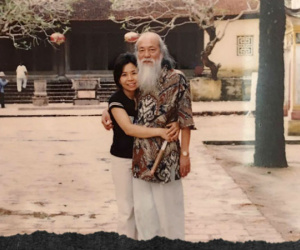"Thầy đi rồi, con à!" - Cuộc gọi đẫm nước mắt lúc 5h sáng từ cô con gái thứ 2 của thầy Văn Như Cương