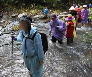 Chị gái của nữ phượt thủ bị nước cuốn trôi ở Tà Năng: "Mẹ khóc ngất vì em bảo đi rồi về, nhưng giờ em đi luôn rồi"