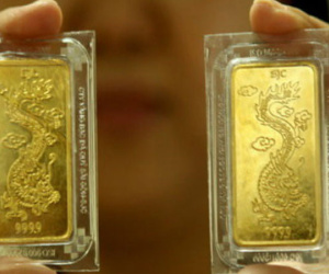 Giá vàng SJC miệt mài “leo dốc”