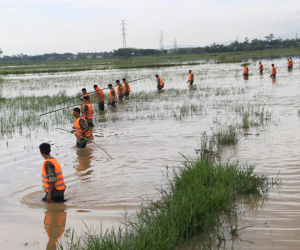 Huy động hàng trăm người, giăng lưới B40 tìm kiếm nam sinh mất tích