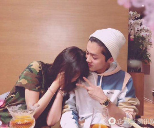 Vừa công khai hẹn hò, Luhan và Quan Hiểu Đồng đã gặp nhiều sóng gió
